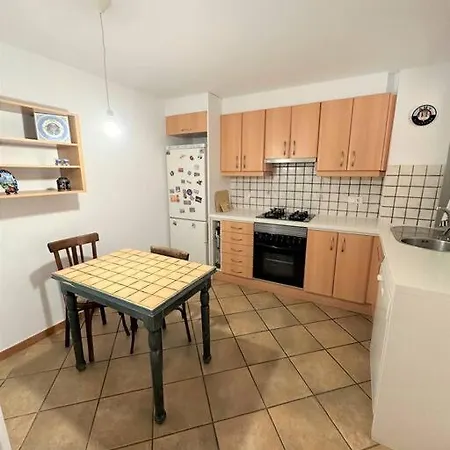 Apartamento En Casco Antiguo Apartment *